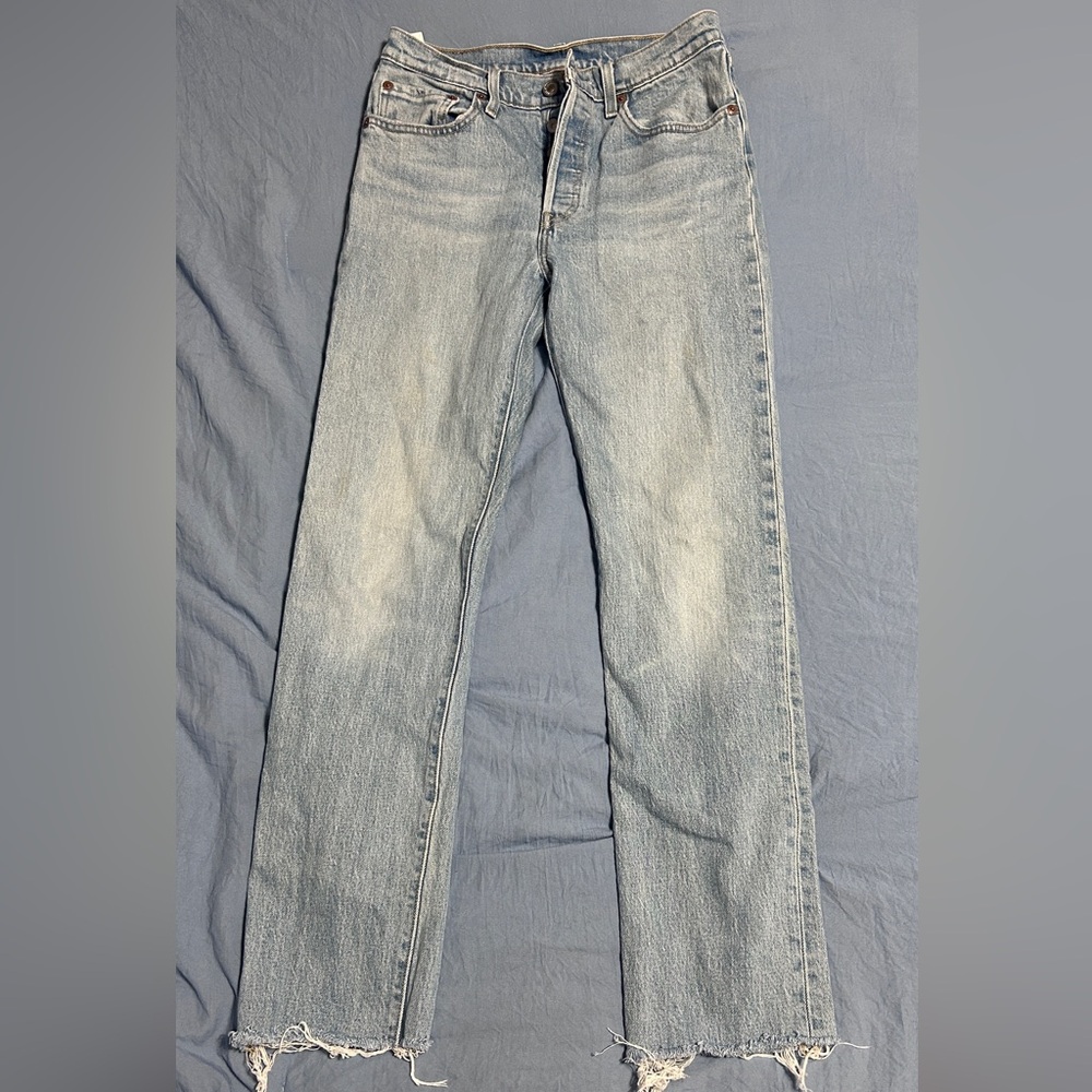 Levi’s 501 women’s straight leg Size 27